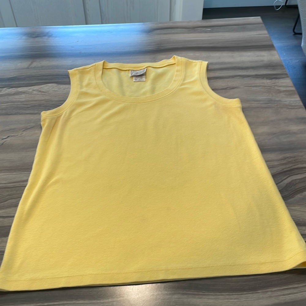 Company Collection Light Yellow Tank Top. Size Small